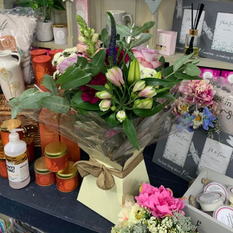 Flower arrangement by Finishing Touch Lincoln